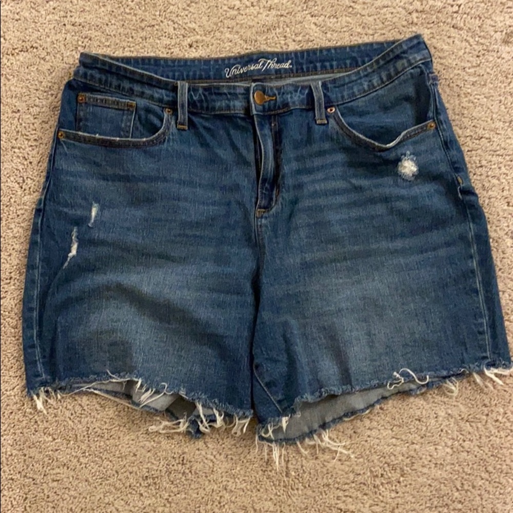 Universal Thread Shorts - so 16W